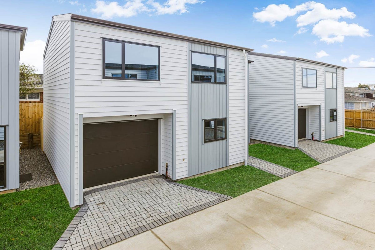 99A Tui Road, Papatoetoe, Auckland - Carousel 1