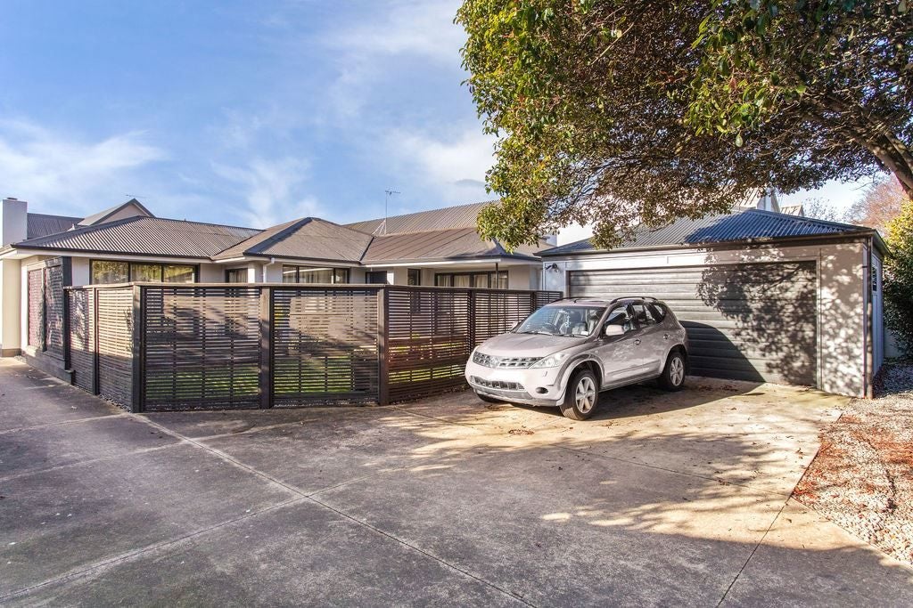 374 Memorial Avenue, Burnside, Christchurch - Carousel 3