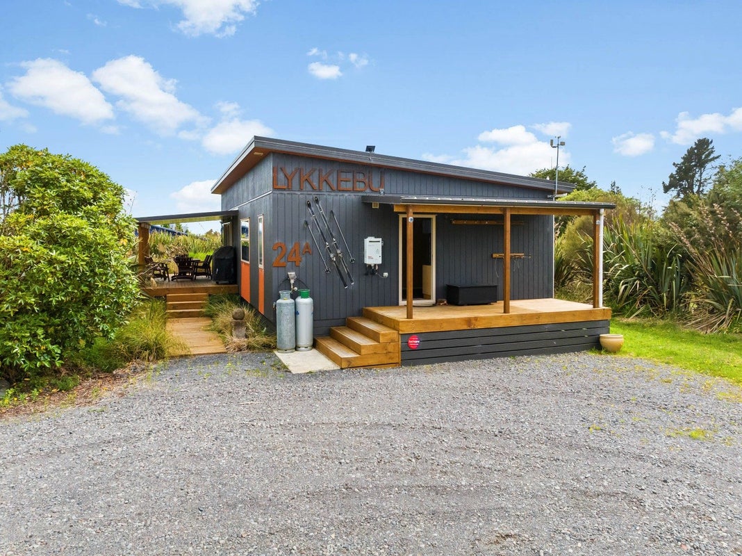 24A Findlay Street, Waimarino, National Park - Carousel 1