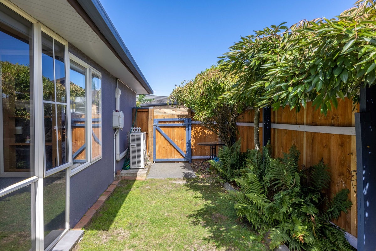 24A Mervyn Drive, Avondale, Christchurch - Carousel 21