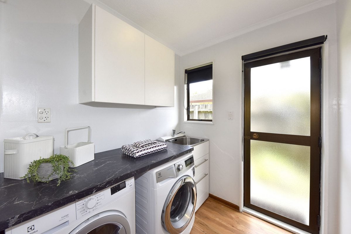 17 Shannon Place, Belfast, Christchurch - Carousel 20
