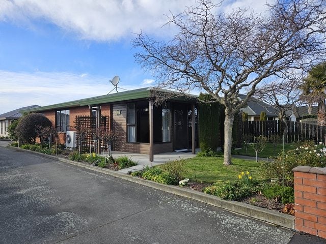 1/93 Avenue Road, West End, Timaru - Carousel 1