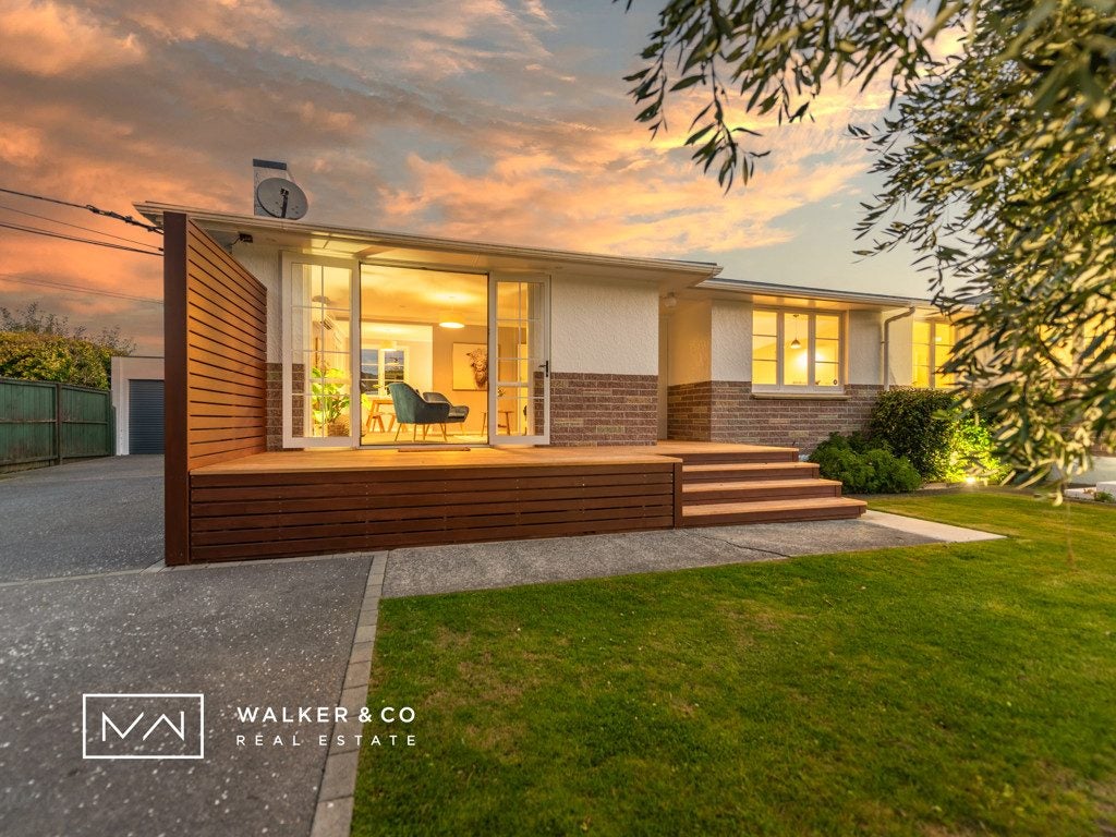 18 Kelly Grove, Elderslea, Upper Hutt - Carousel 2