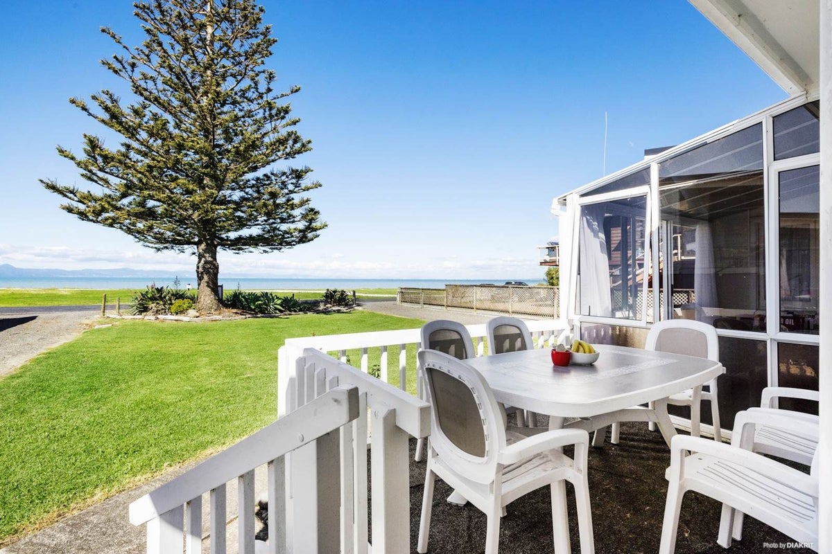871 East Coast Road, Pokeno - Carousel 1