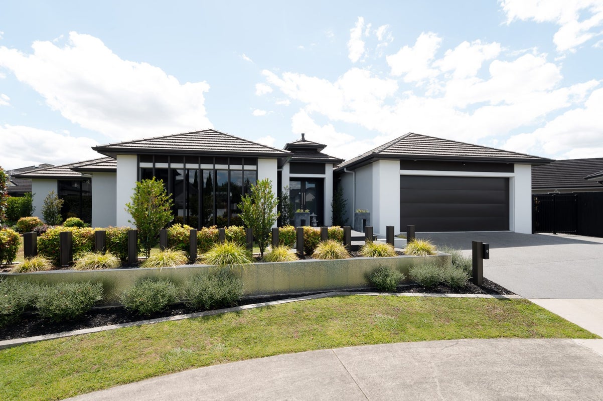 8 Sentinel Court, Flagstaff, Hamilton - Carousel 1