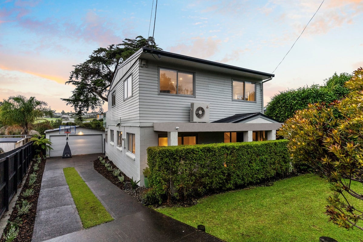 36 Rimu Road, Stanmore Bay, Whangaparaoa - Carousel 1