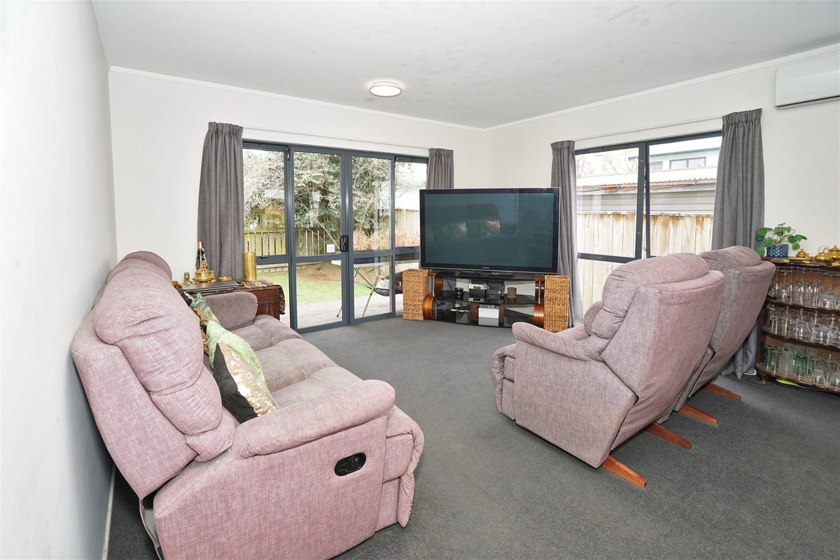 1A Scott Avenue, Hamilton East, Hamilton - Carousel 2