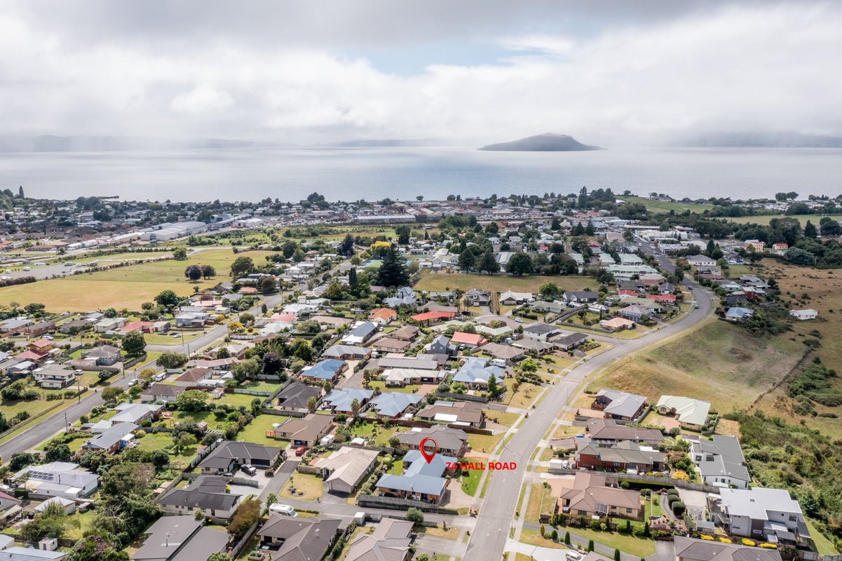 74 Hall Road, Ngongotaha, Rotorua - Carousel 21