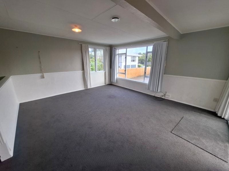 23A Awanui Street, Merrilands, New Plymouth - Carousel 2