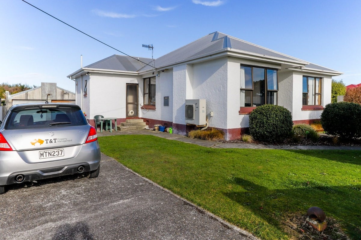 2 Scott Street, Strathern, Invercargill - Carousel 1