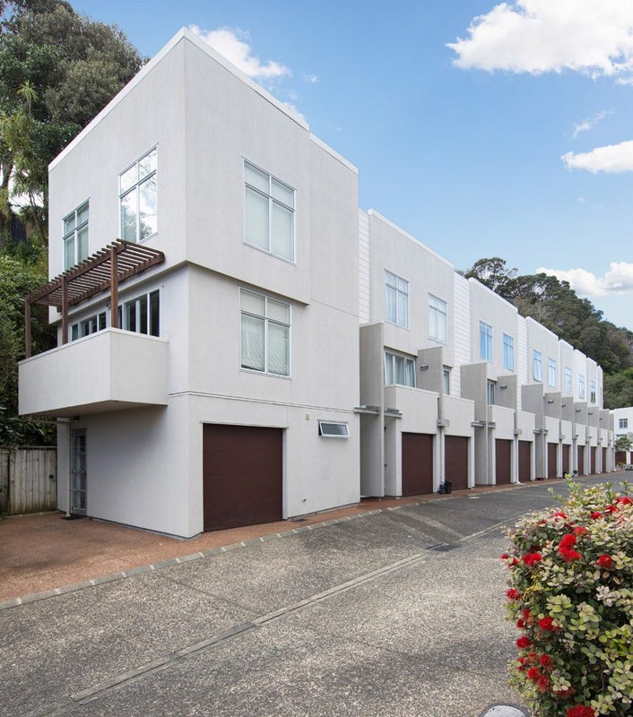 45/852 Mount Eden Road, Three Kings, Auckland - Carousel 1