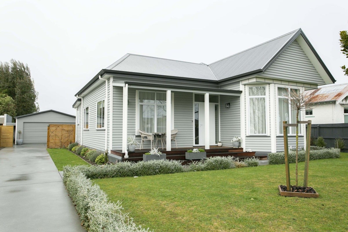 100 Chalmers Avenue, Hampstead, Ashburton - Carousel 1