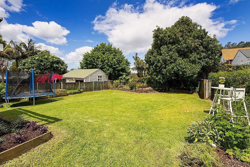 4 Summit Drive, Mount Albert, Auckland - Carousel 2
