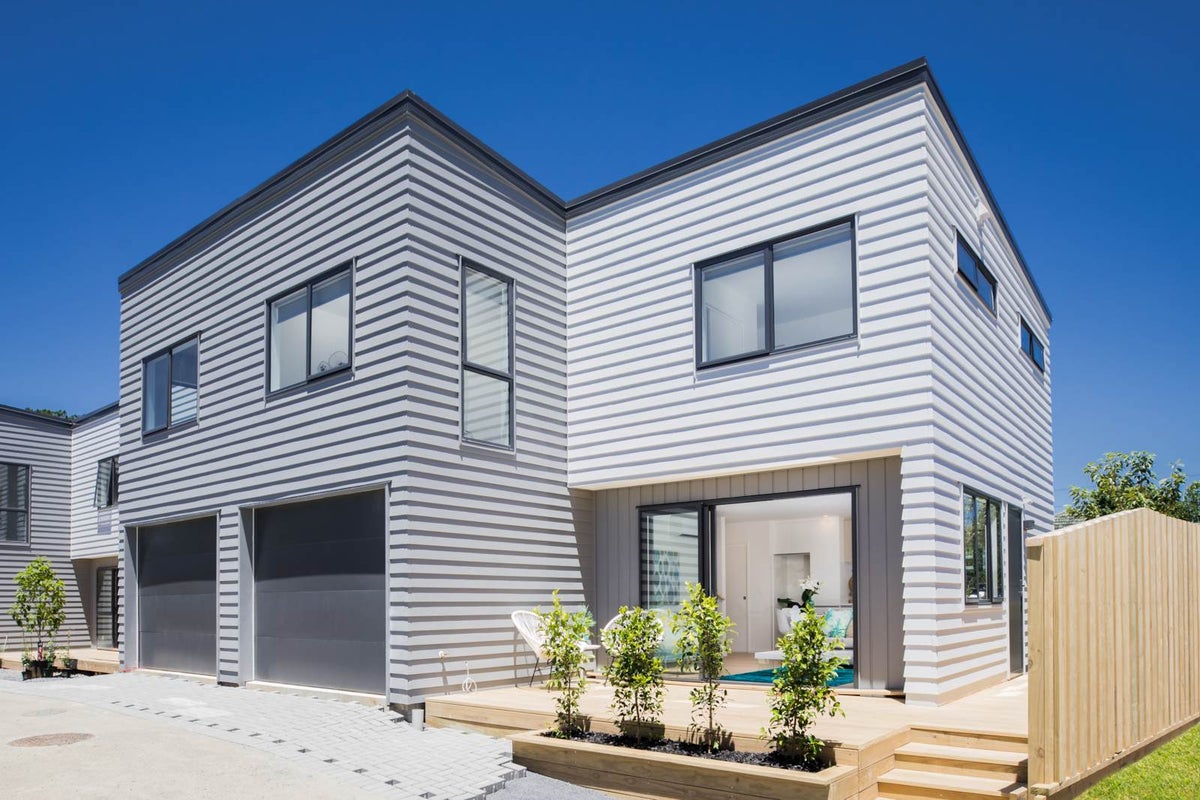 3/66 Seymour Road, Sunnyvale, Auckland - Carousel 1