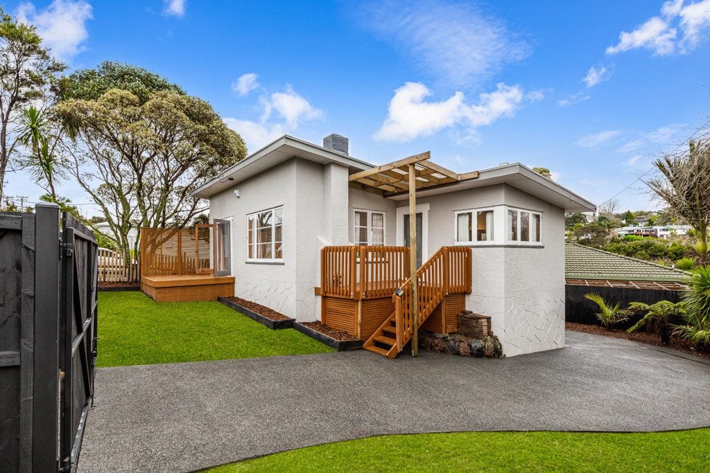 1/27 Withers Road, Glen Eden, Auckland - Carousel 1