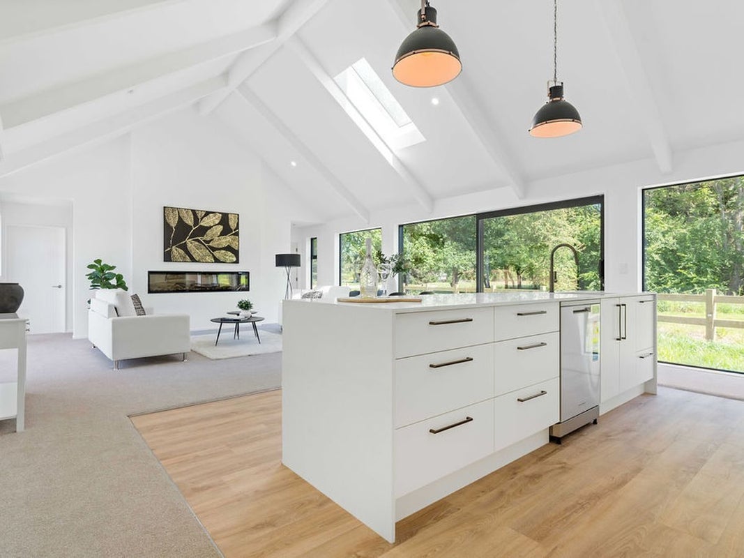 8 Molly Place, Southbridge, Southbridge - Carousel 2