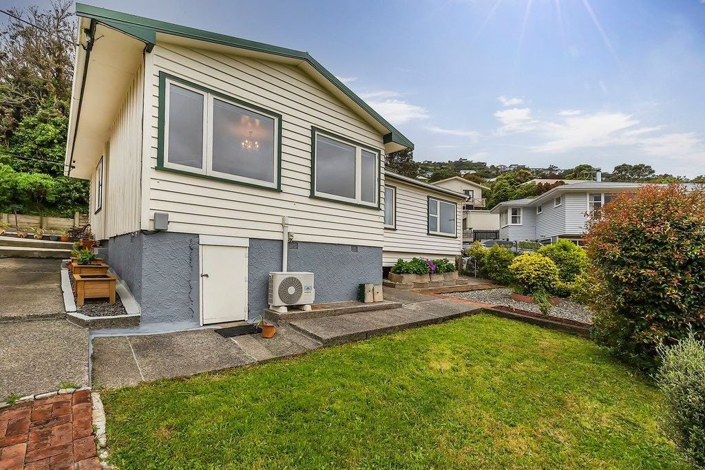 39 Cheshire Street, Wilton, Wellington - Carousel 1