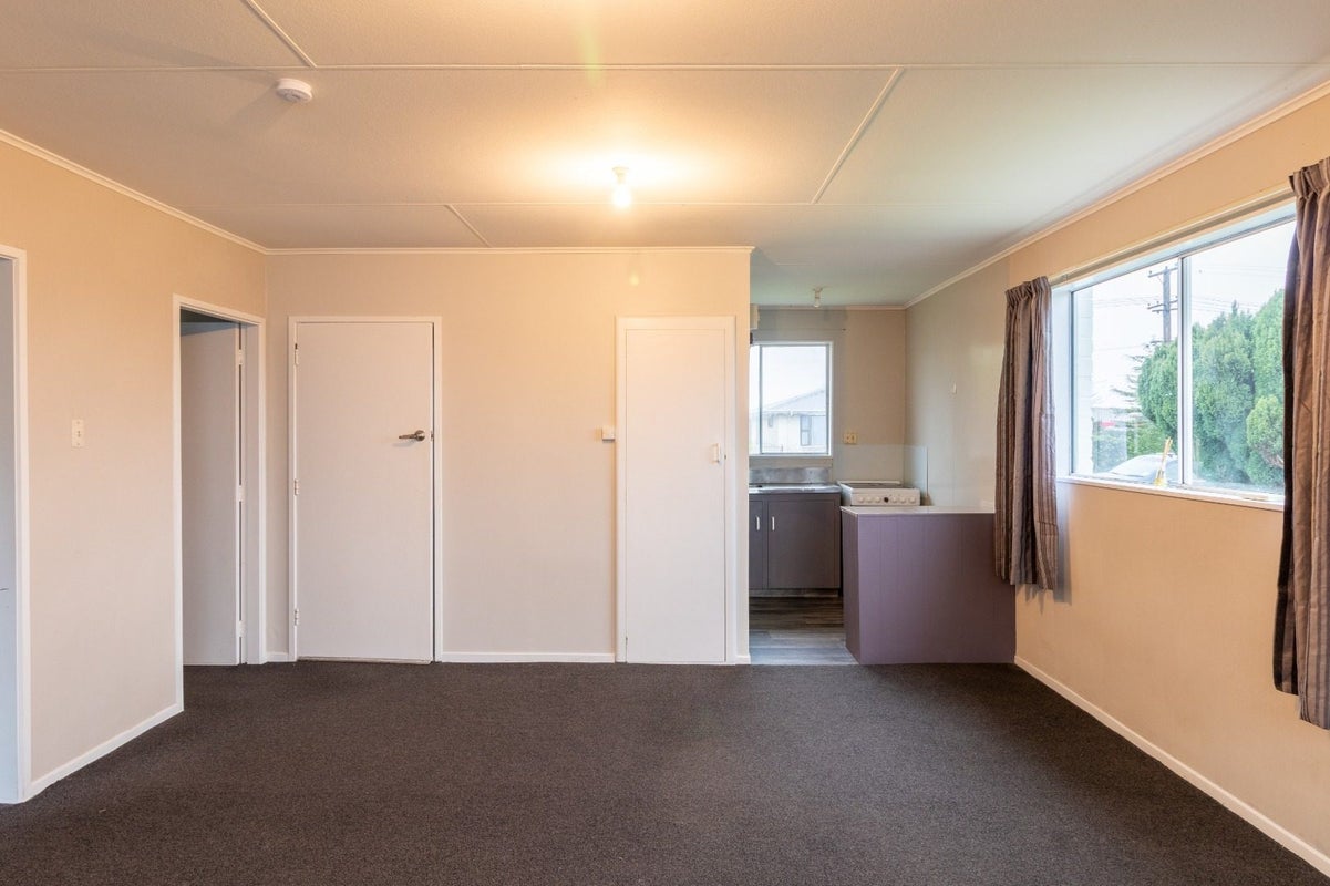 12 Dipton Street, Kingswell, Invercargill - Carousel 2