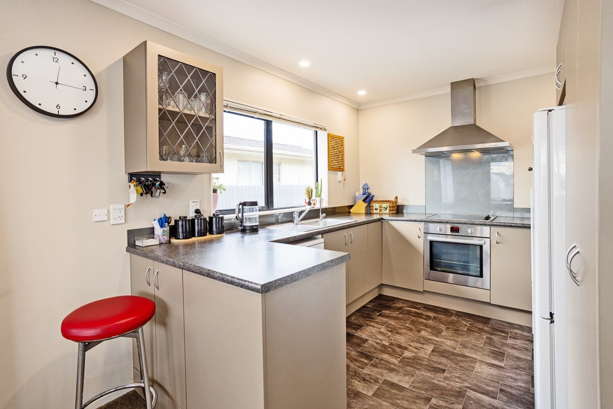 65 Willis Street, Grasmere, Invercargill - Carousel 2