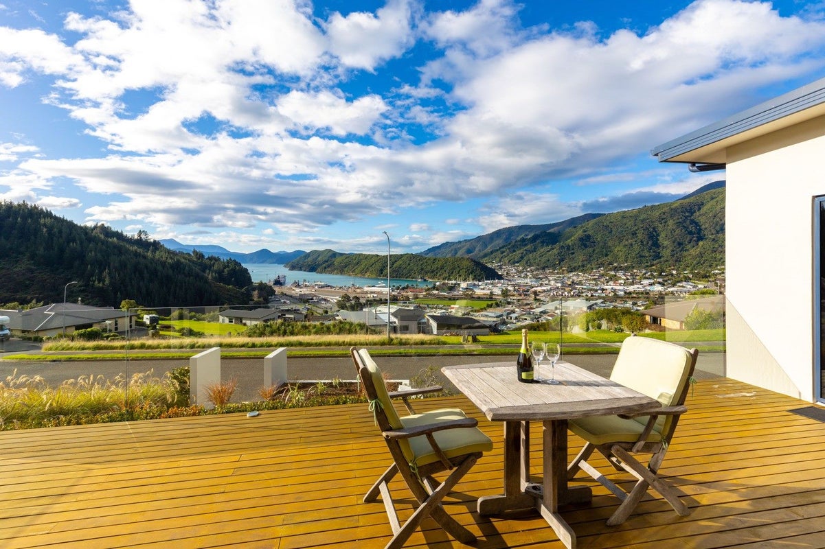 29 Harbour View Heights, Picton - Carousel 1