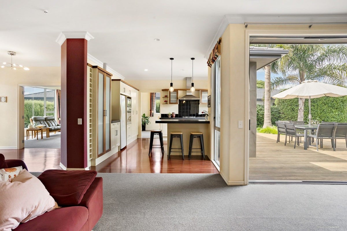 4 Edenpark Drive, Rototuna North, Hamilton - Carousel 2