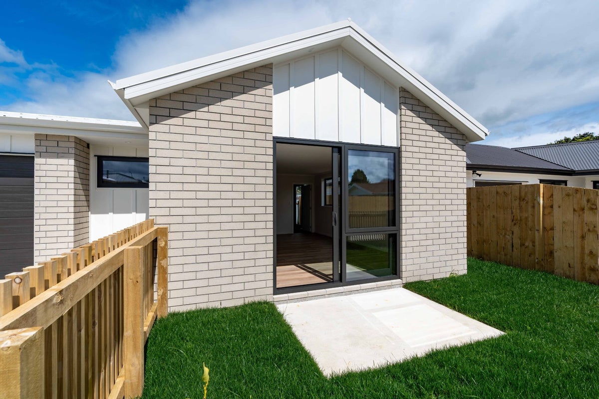 30 Paterson Street, Frankton, Hamilton - Carousel 2