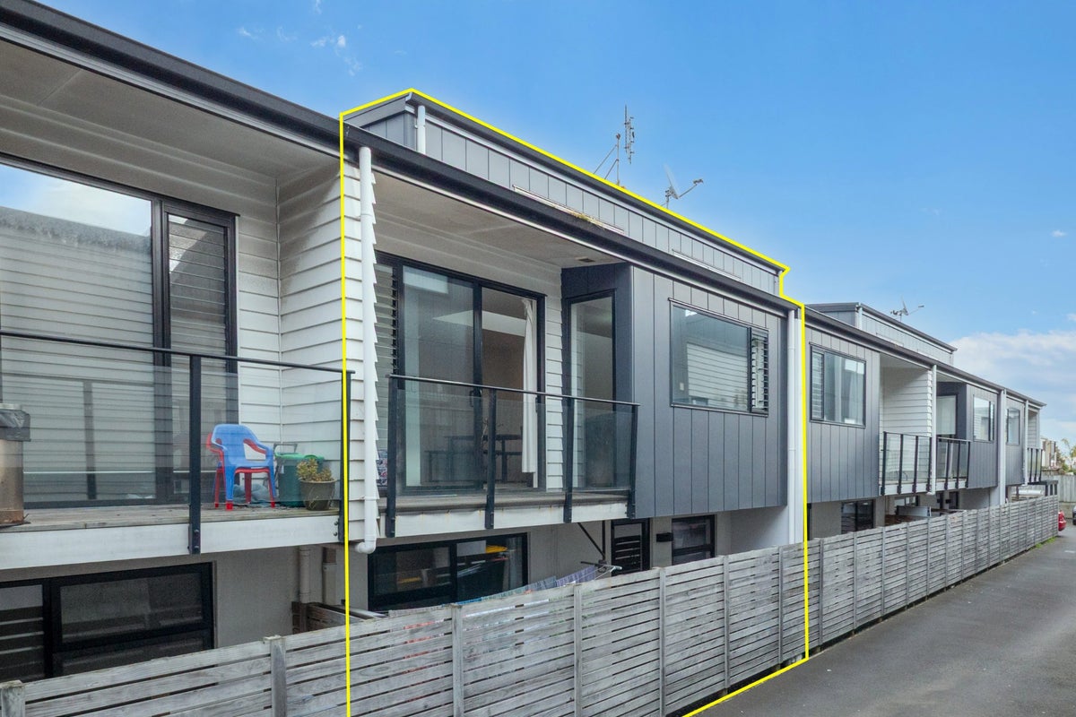 11/36 Miro Street, Mount Maunganui, Tauranga, Bay Of Plenty - Carousel 1