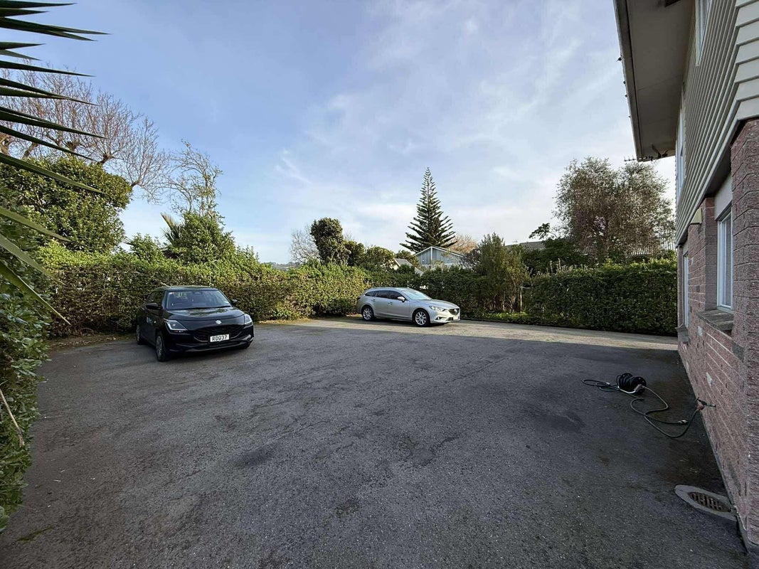 5/15 Tama ST, Alicetown, Lower Hutt - Carousel 18