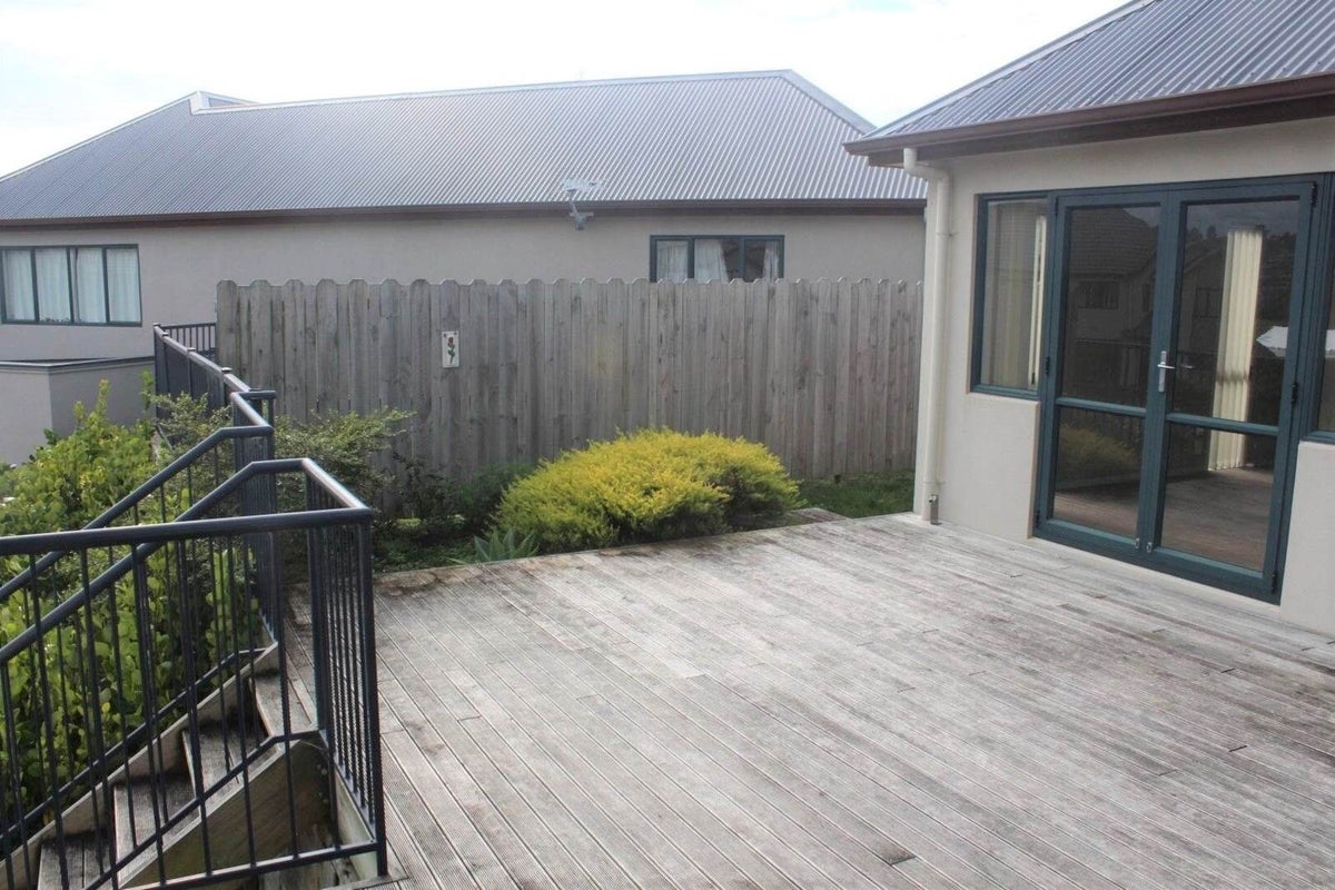 20 Vicente Place, Oteha, Auckland - Carousel 9