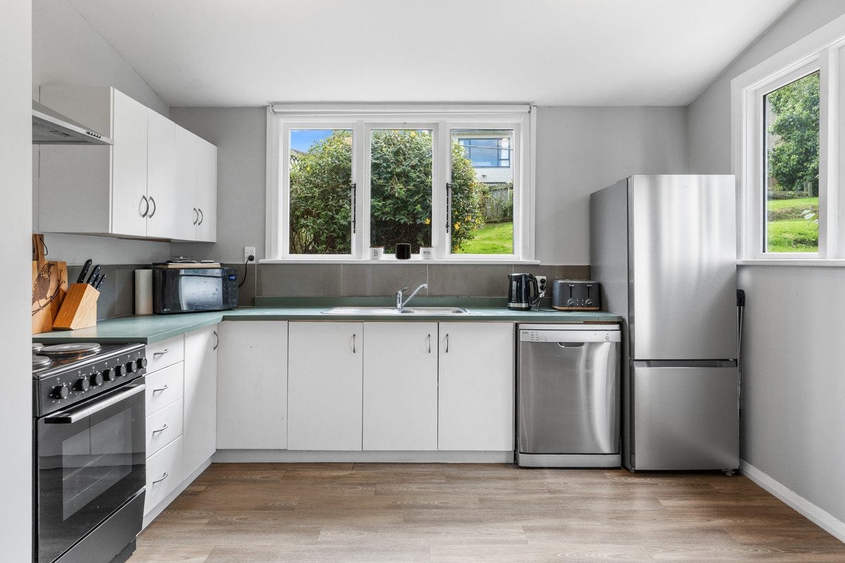 24 Neidpath Road, Mornington, Dunedin - Carousel 2