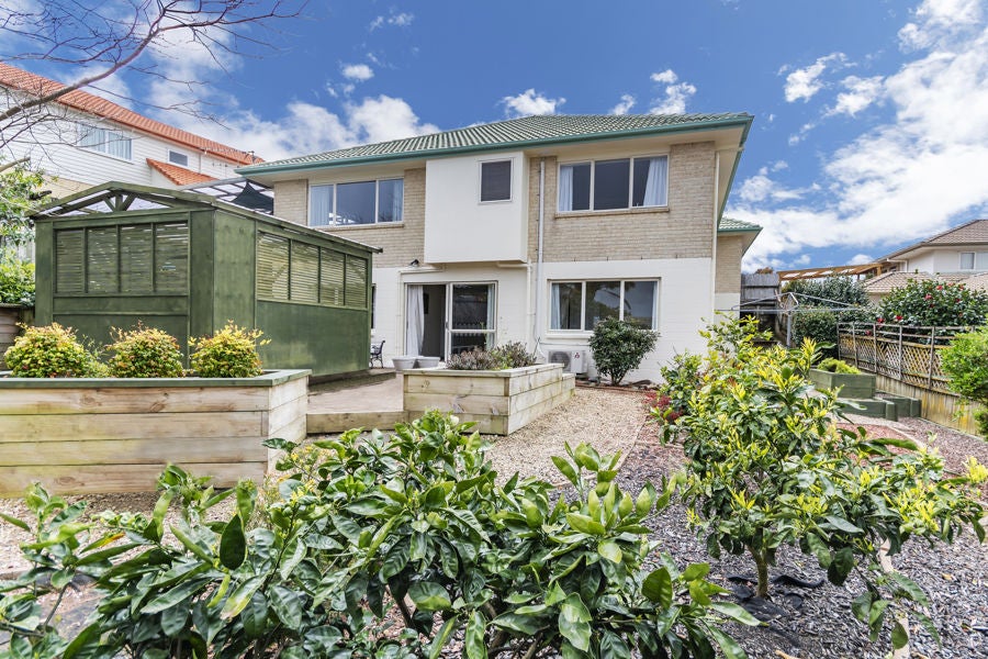 46 Edendale Road, Somerville, Manukau - Carousel 1