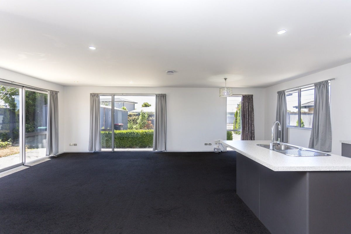 27 Rookwood Avenue, New Brighton, Christchurch - Carousel 2