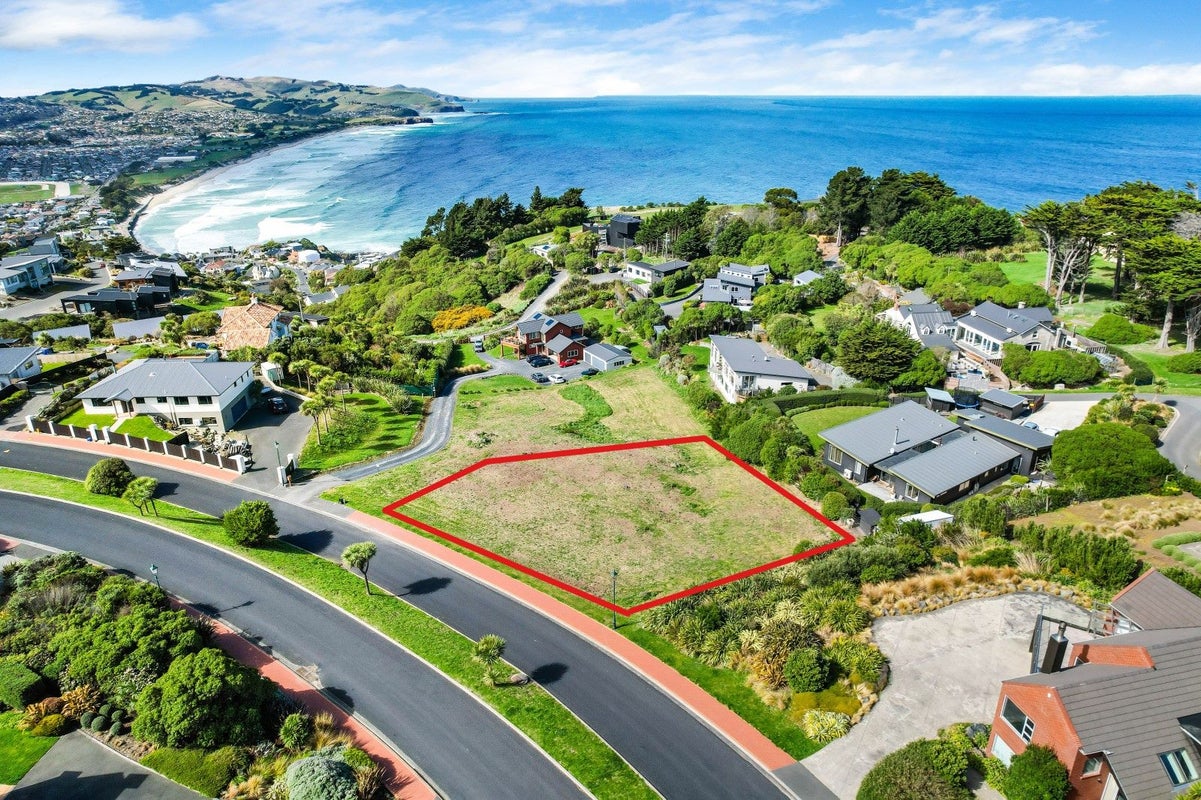 13 Highgrove, Saint Clair, Dunedin - Carousel 1