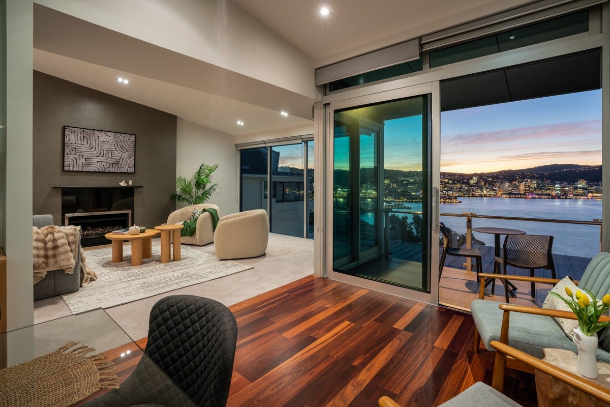 26 The Crescent, Roseneath, Wellington - Carousel 2