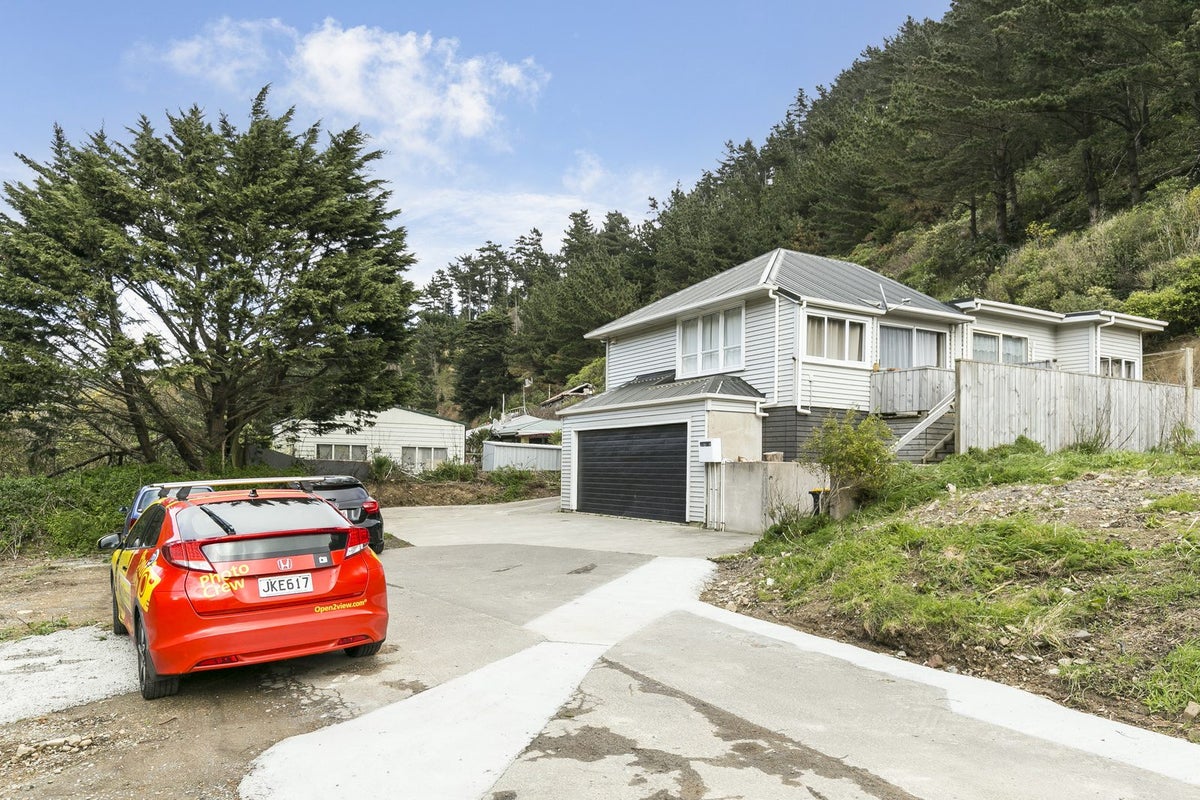 287C Happy Valley Road, Owhiro Bay, Wellington - Carousel 2