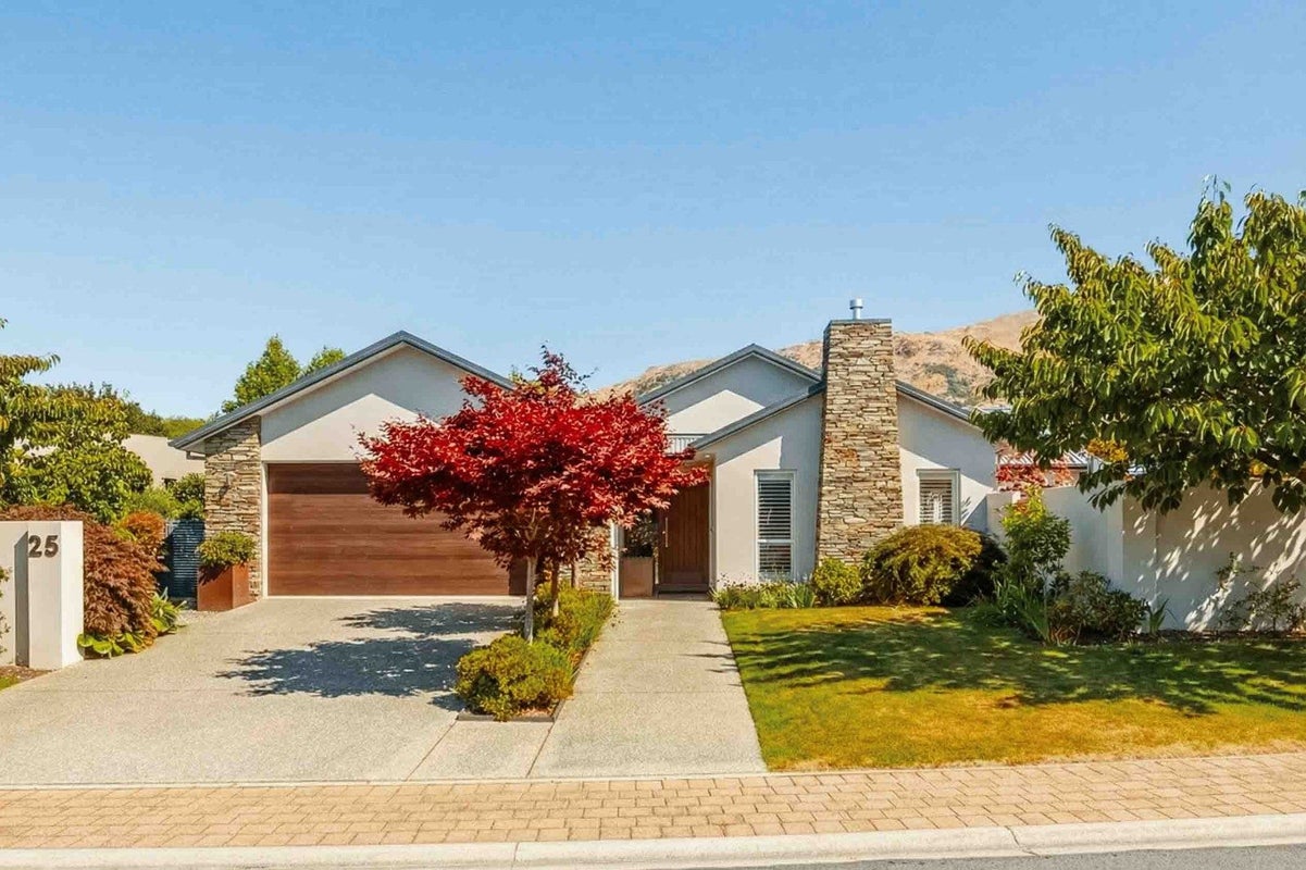 25 Stonebrook Drive, Wanaka - Carousel 1