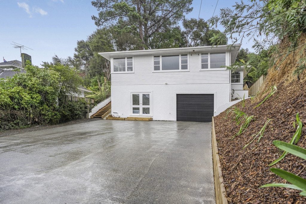 8A Stokes Valley Road, Stokes Valley, Lower Hutt - Carousel 19
