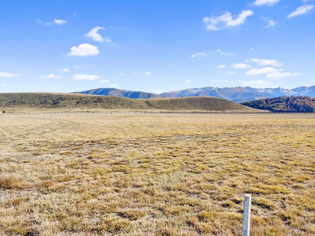 6 Cameron Place, Fernhill, Queenstown - Carousel 1