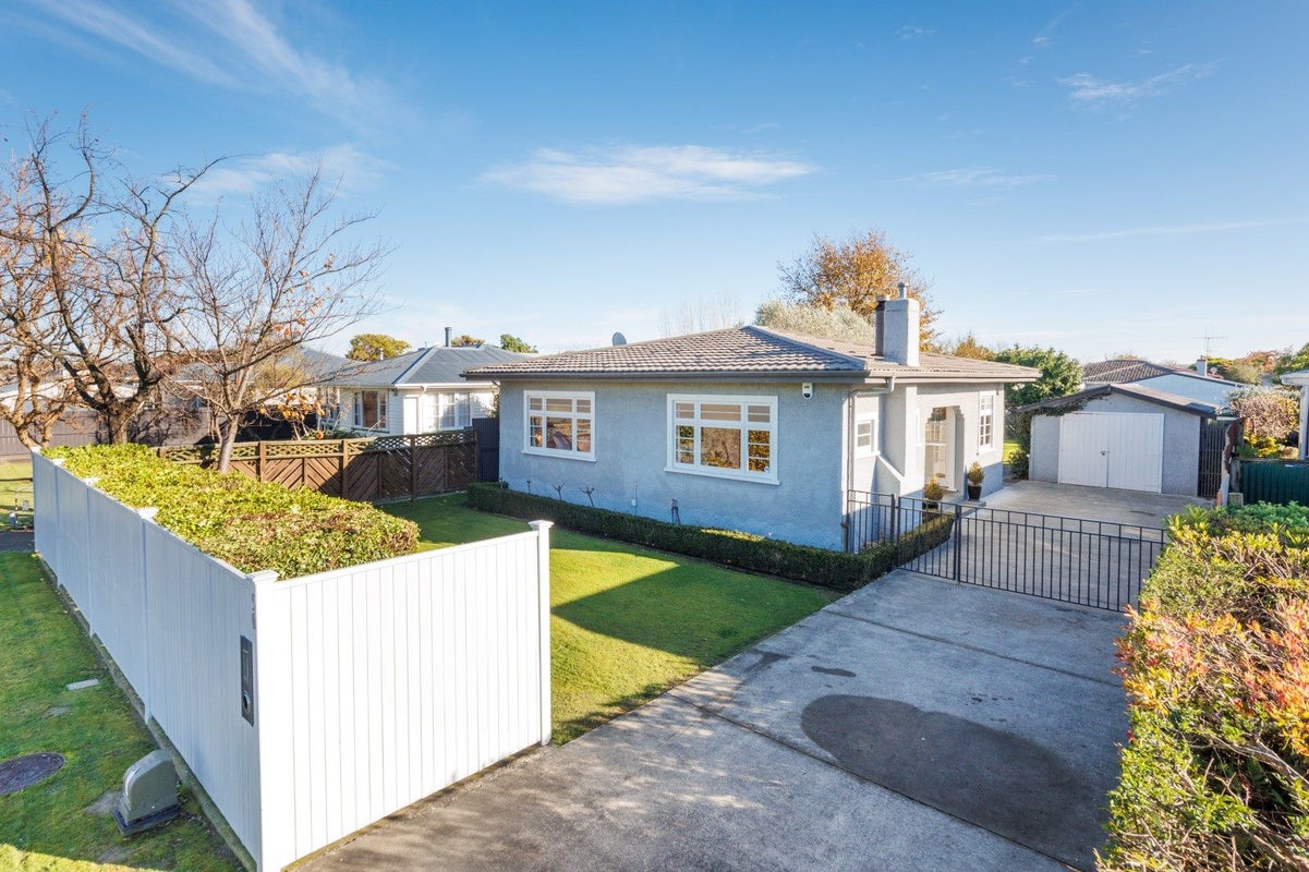 50 Guy Avenue, Takaro, Palmerston North - Carousel 1