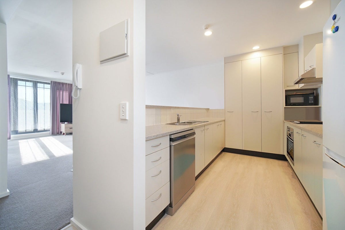 7D/8 Farnham Street, Parnell, Auckland - Carousel 2