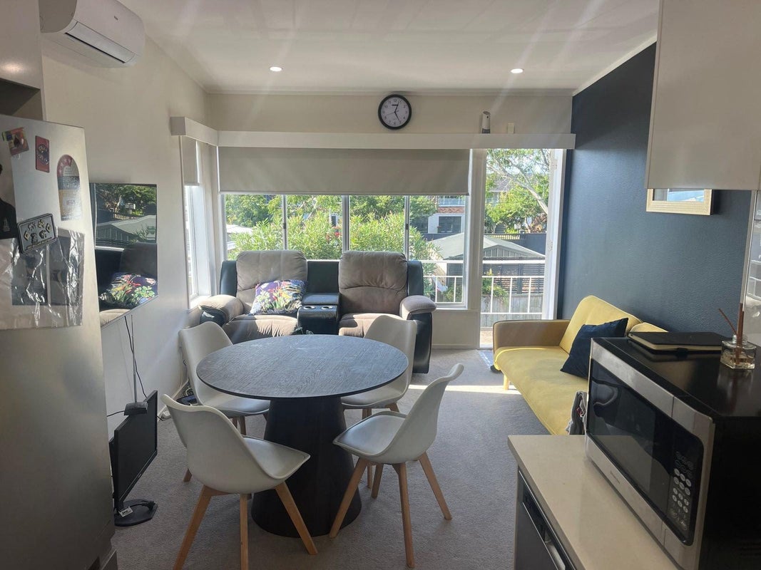 1/418 Sandringham Road, Sandringham, Auckland - Carousel 1