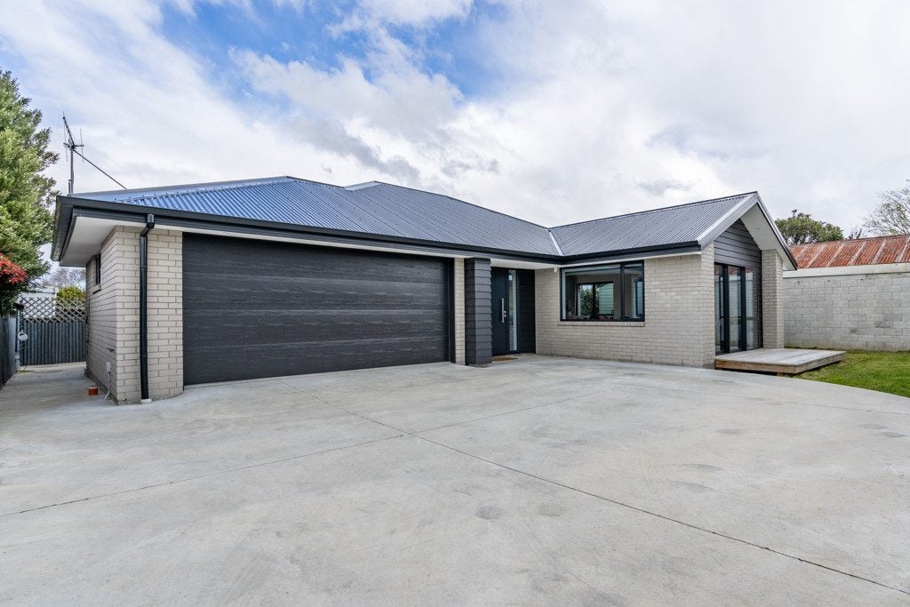 329 Layard Street, Waverley, Invercargill - Carousel 1