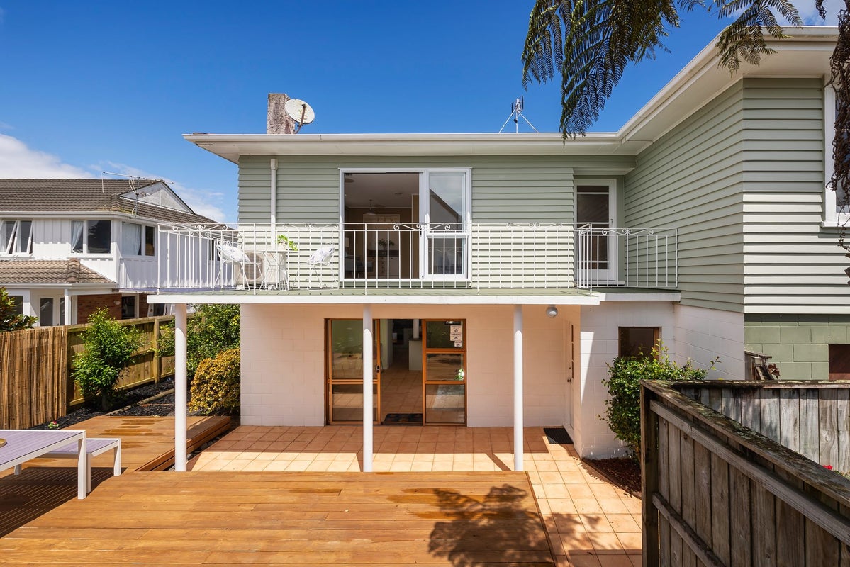 5/98 Owairaka Avenue, Owairaka, Auckland - Carousel 2