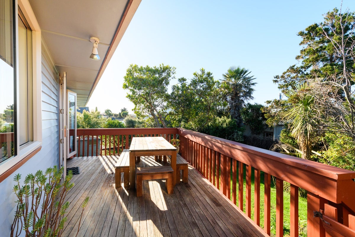 39 Lincoln Terrace, Hokowhitu, Palmerston North - Carousel 1