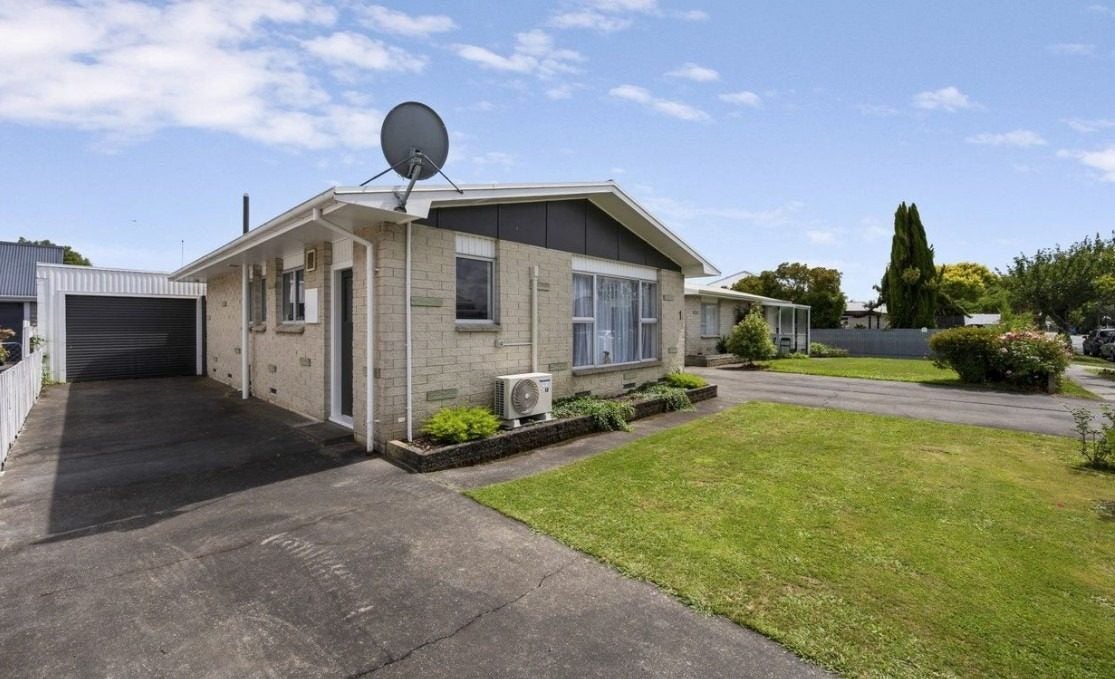 1/204 Grays Road, Saint Leonards, Hastings - Carousel 2