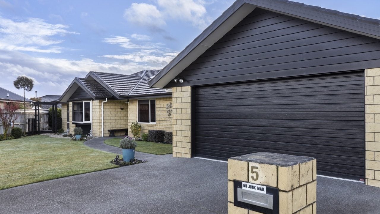5 Silk Close, Witherlea, Blenheim - Carousel 1