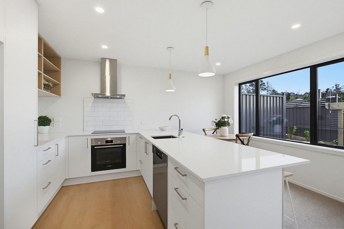 19 & 23 Ruru Lane, Kenepuru, Porirua, Wellington - Carousel 2