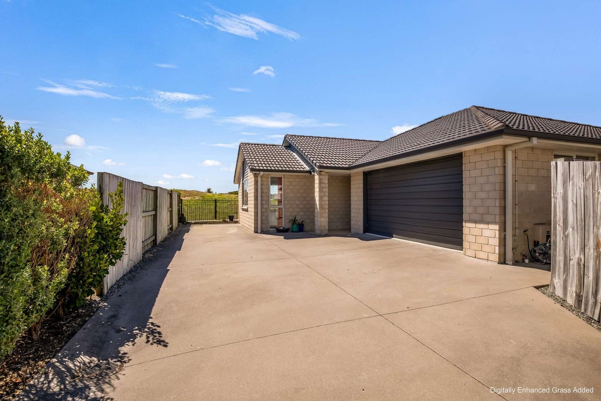 10 Selliera Place, Papamoa Beach, Papamoa - Carousel 2