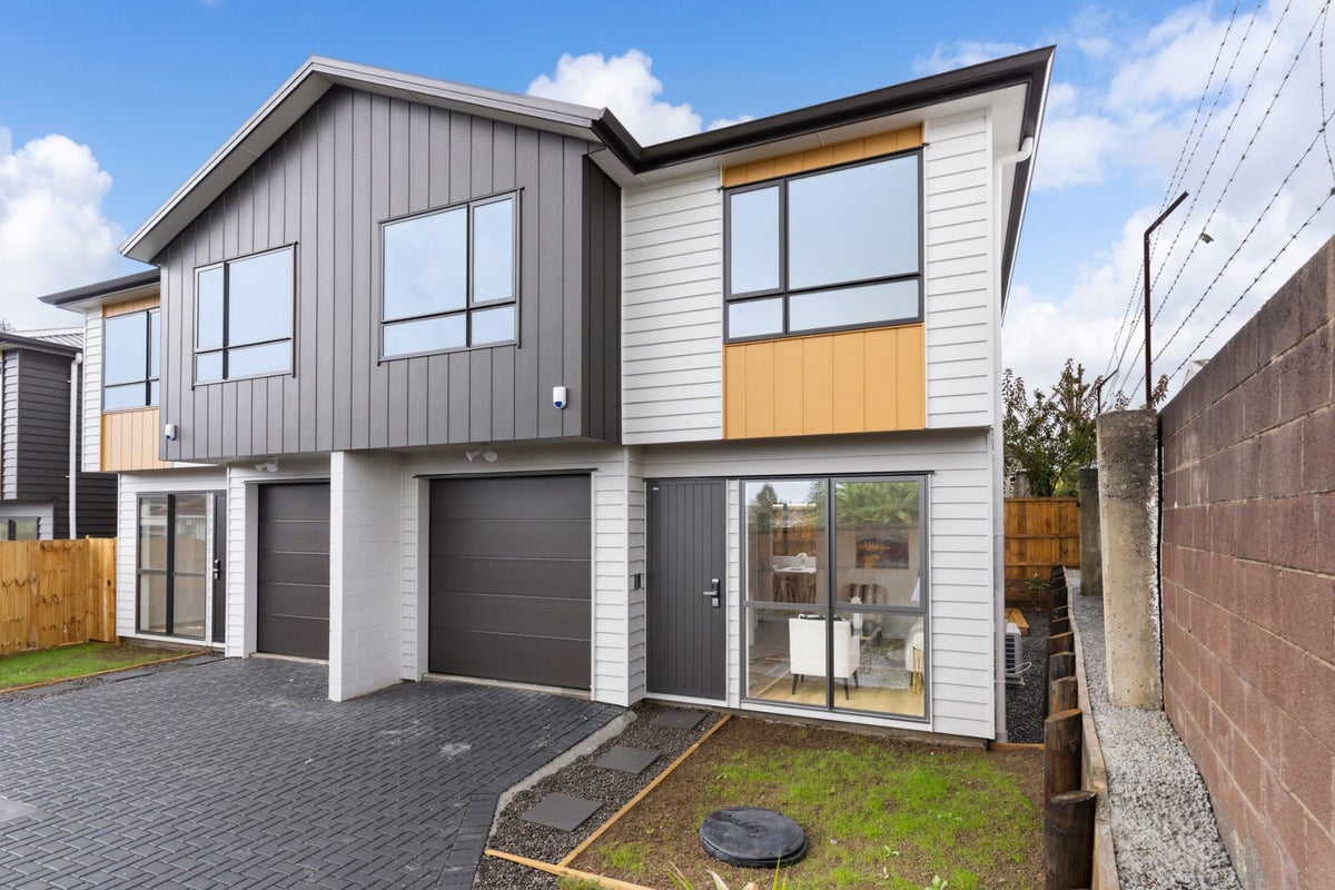 78 Kelman Road, Kelston, Auckland - Carousel 2