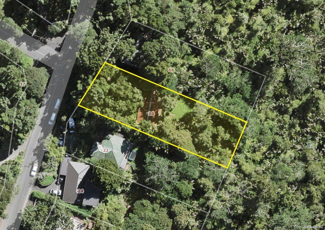 20 Tainui Road, Titirangi, Auckland - Carousel 23